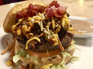 Action Burger - The Tex-Mex mit Nachos - Huckleberry´s Action Burger - The Tex-Mex mit Nachos - Huckleberry´s